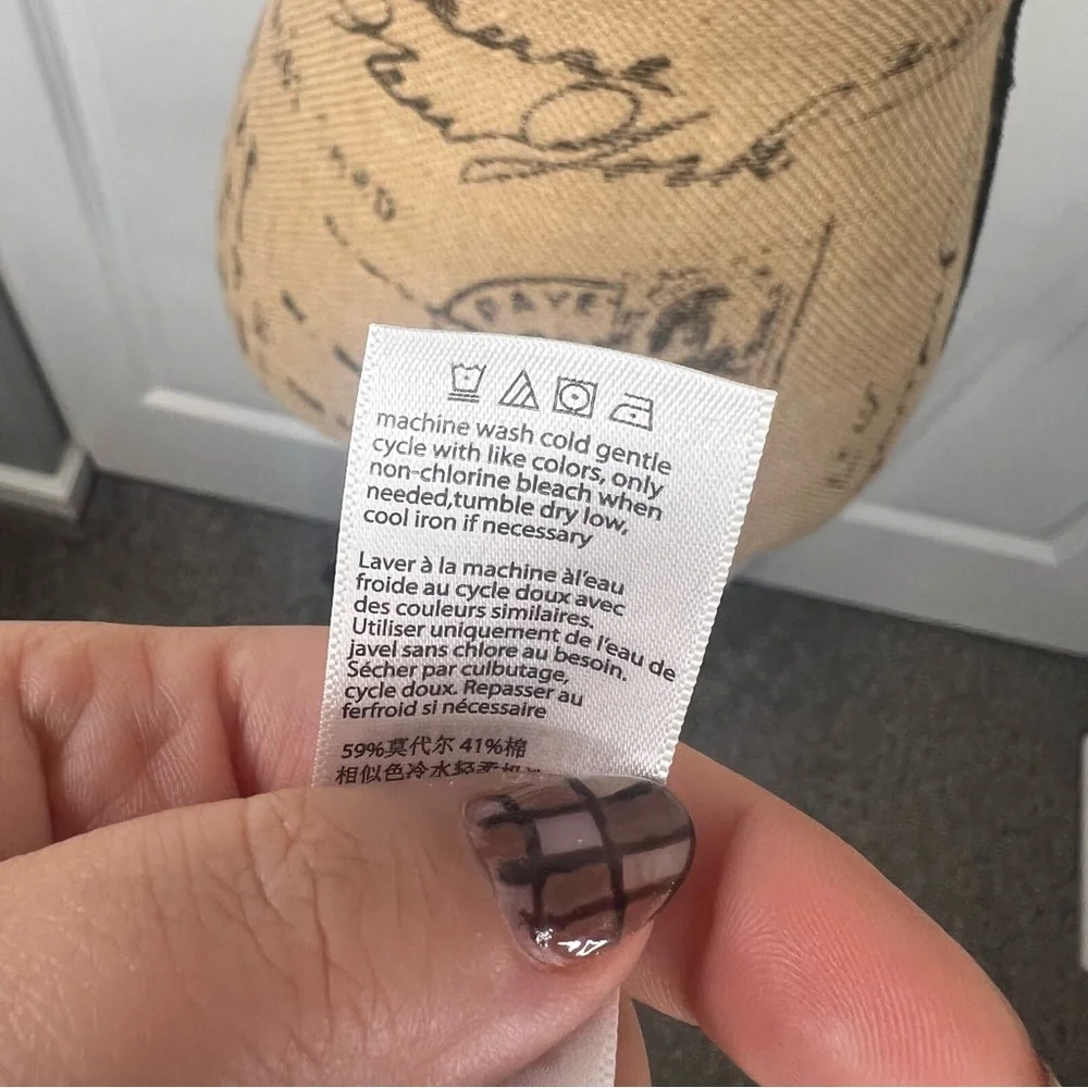 Sz S Barefoot Dreams Malibu Collection NWOT $138 MSRP Gray Sweater